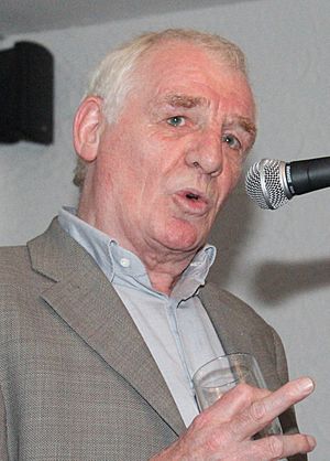 Eamon Dunphy 2013 (cropped).jpg