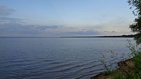 Houghton Lake (Michigan) (July 2019).jpg