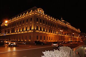 Night Istiglaliyat street, Baku, 2011