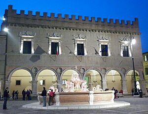 Palazzo Ducale di sera