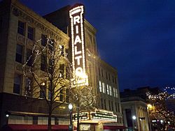 Rialto Square Theatre in Joliet IL, 23 Nov 2012.jpg