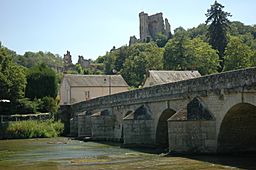 France Loir-et-Cher Lavardin pont 01.JPG