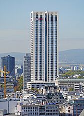 Frankfurter-Opernturm-2012-Ffm-916