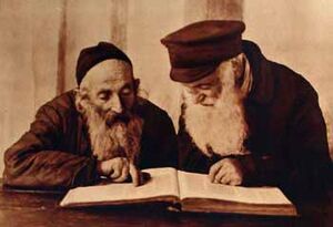 Kac 1924-10-19 Pinsk jews reading mishnah colored