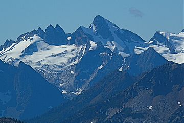 Telephoto of Sinister Peak.jpg