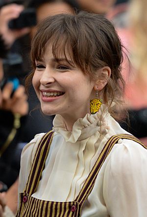 Ashleigh Cummings TIFF 2019.jpg