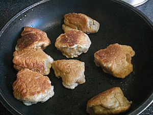 Frying seitan (4962744128)