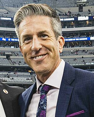 Kevin Burkhardt (cropped).jpg