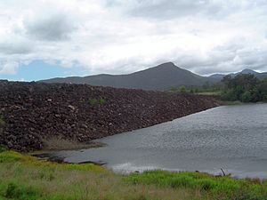 Maroon Dam wall