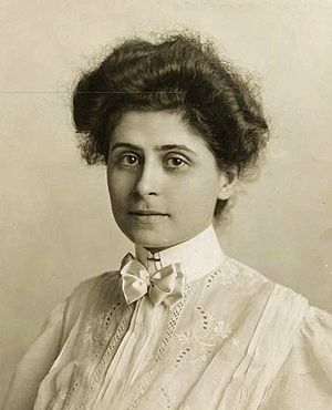 Photo of Caroline Katzenstein.jpg