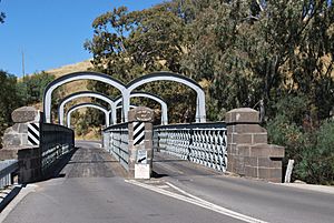 Redesdale Bridge 001.JPG