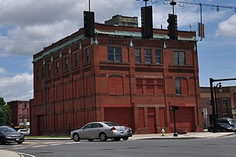 SpringfieldMA WinchesterSquareFireStation.jpg