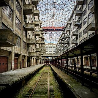 Brooklyn Army Terminal atrium