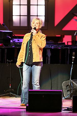 Connie Smith Opry 2.jpg