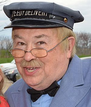 David Newell 2015 (cropped).jpg