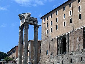 Forum temple of vespasian