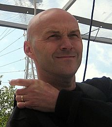 Simon Rimmer head crop.jpg