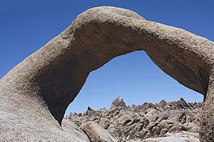 A345, Mobius Arch, Alabama Hills, California, USA, 2011