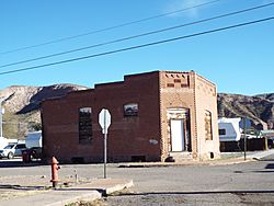 Clifton-Grocery Store-1900