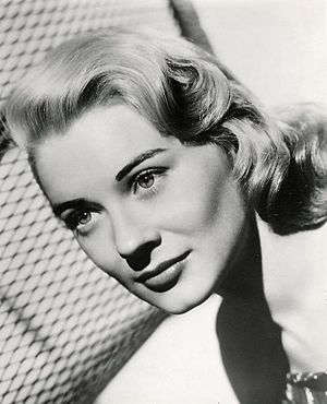 Hope Lange 1957.jpg