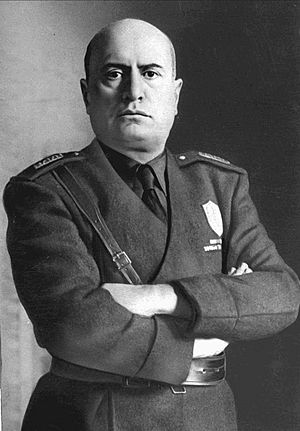 Mussolini mezzobusto