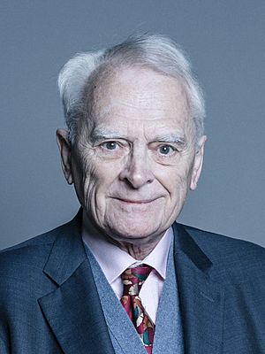 Official portrait of Lord Maclennan of Rogart crop 2.jpg