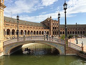 Plaza de España (Seville).jpg