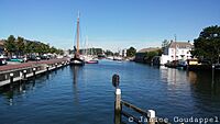 Uitzicht vanaf brug op haven2