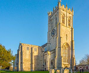 Christchurch Priory Jan 2015.jpg