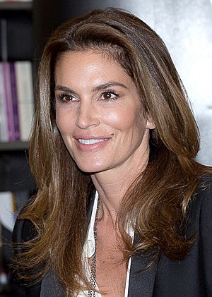 Cindy Crawford in London.jpg