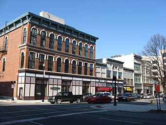 Courthouse Square in Lafayette.jpg