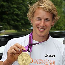 Epke Zonderland met Olympisch goud.jpg