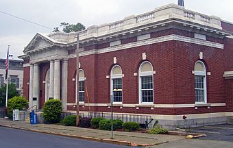 Hudson, NY, post office.jpg