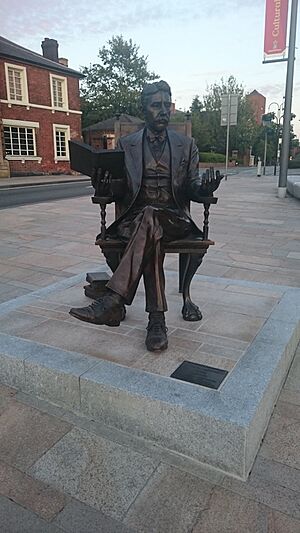 Arnold Bennett Sculpture Hanley 2