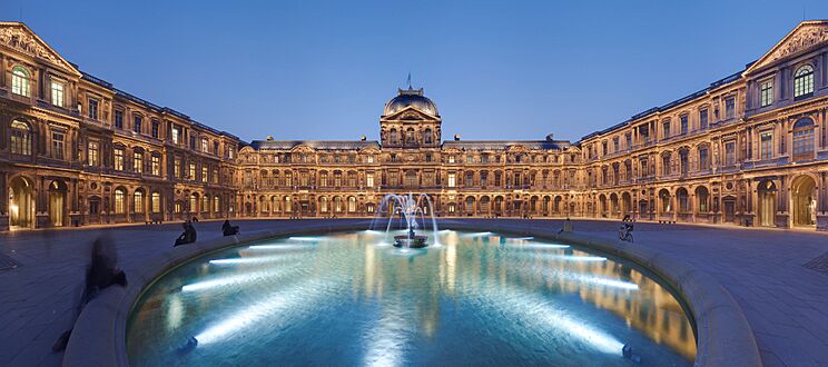 Cour Carrée, Louvre Museum, 2 April 2009