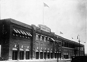 Fenwaypark1