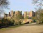 Kenilworth Castle gatehouse landscape.jpg