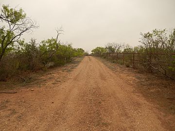 Ranch road in Maverick County, TX DSCN0860