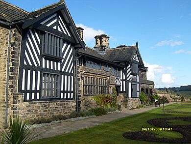 Shibdenhallfront