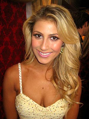 Emma Slater DSC 1005.jpg