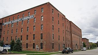 Lee Woodard and Sons Building.jpg