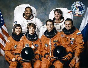 Sts-63 crew.jpg