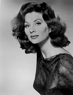 Suzy Parker 1963.JPG