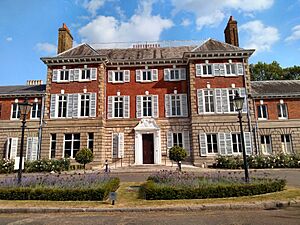 Twickenham, York House, front