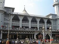 Boro Masjid 1