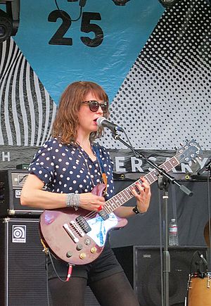 Mary Timony.jpg