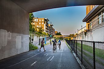 Midtown Greenway ben.jpg