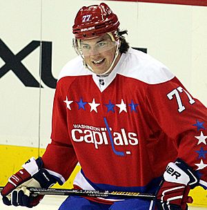 T.J. Oshie 2016-04-07 2