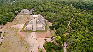 Chichen Itza-16