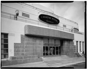 ENTRANCE - Aquatic Park Bathhouse, Beach Street, West of Polk Street, San Francisco, San Francisco County, CA HABS CAL,38-SANFRA,157-3